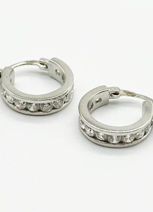 Серебряные серьги с фианитами