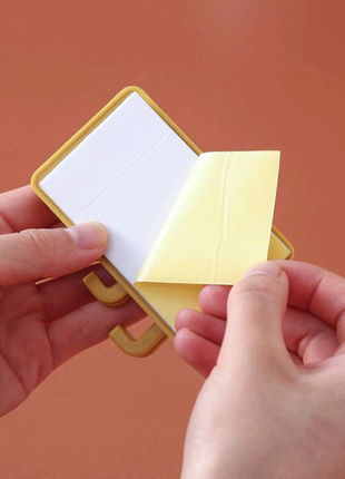 Вішак  побутовий пластмасовий самоклеючий на 4 гачки5 фото