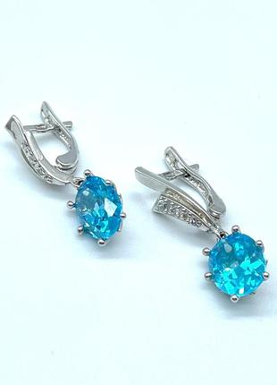 Серебряные серьги с фианитами