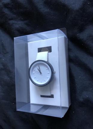 Жіночий годинник casual style білий, жиночий наручний годинник