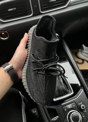 Кроссовки женские adidas yeezy boost 350 all black and white