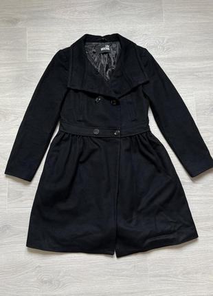 Женское пальто love moschino с размер