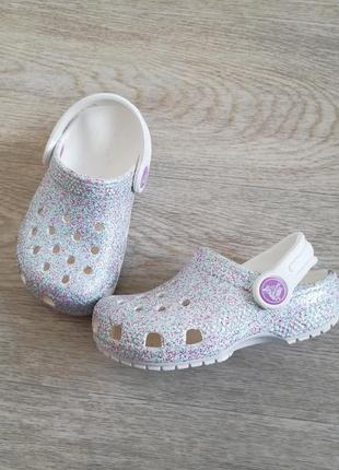 Босоножки сабо клоги кроксы блестящие crocs starry glitter c7 24 размер