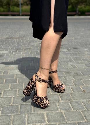 Стильные женские босоножки на каблуке в леопардовом принте❤️❤️❤️