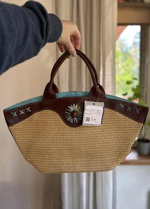Кожаная и соломенная сумка итальянского бренда artigiano