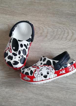 Босоножки сабо клоги кроксы crocs 101 dalmatians c7 24 размер