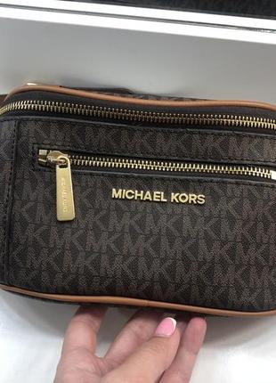 Бананка michael kors, оригинал, дефект на последнем фото, можно сделать в мастерской