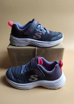 Кросівки skechers  р.28 довжина устілки 18 см.