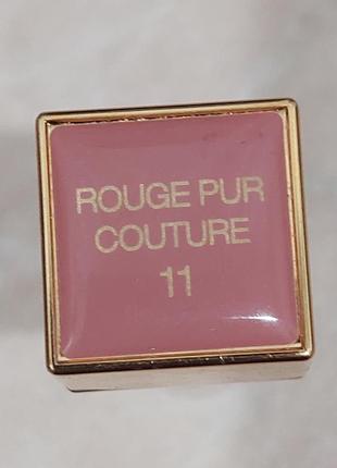 Помада для губ yves saint laurent ysl rouge pur couture #11. без коробки. сделано затемнение.