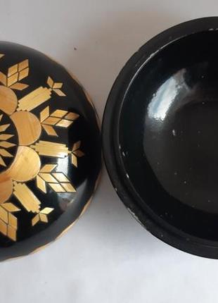 Шкатулка круглая деревянная, стиль маркетри