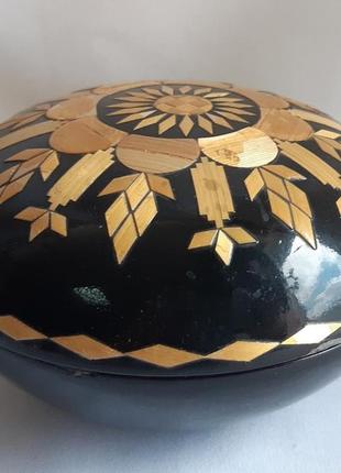 Шкатулка круглая деревянная, стиль маркетри