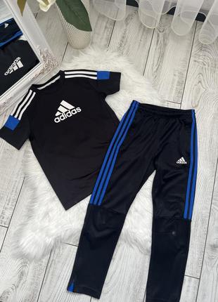 Спортивный комплект adidas