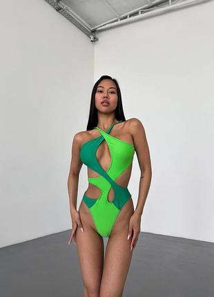 Жіночий суцільний купальник