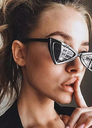 Сонцезахисні окуляри