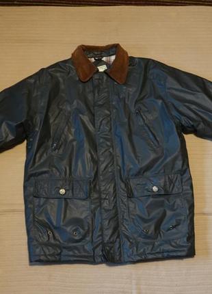 Чудова фірмова вощена куртка кольору хакі stormafit leisure jacket англія m.