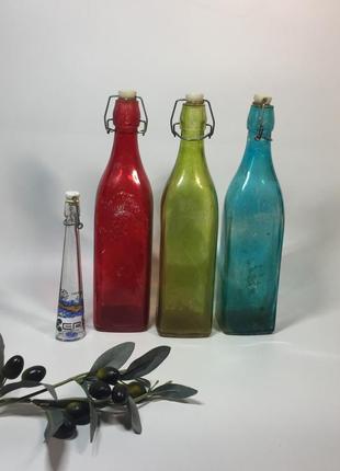 Набір кольорових пляшок для декору, напоїв 1,0 л. та 0,1 л. скляні з бугельною кришкою н4362  ціна вказана на набір.