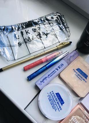 Набор косметики + маленькая косметичка