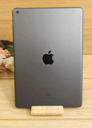 Планшет apple ipad 8th gen 32 gb 10.2 2020г space gray wi-fi б/у