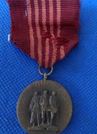Медаль чехословаччина 40 років перемоги 1985 рік №271