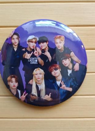 Значок стрей кидз stray kids 5,6 см (10339)