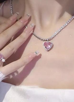 Ожерелье кольє чокер ланцюжка срібляста з камінцями з підвіскою сердечко рожеве