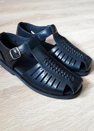 Сандалії.  worishofer fubbett