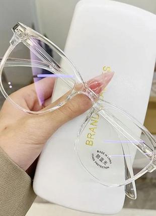 Іміджеві прозорі окуляри