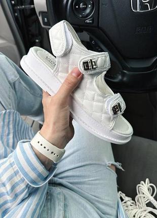 Жіночі стьобані босоніжки violeta білі (36-40) 941464