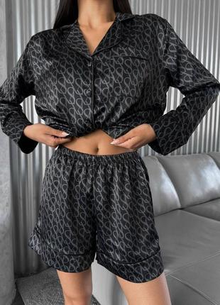 Чорна піжама шовк сатин сорочка на ґудзиках та шорти класична пижама шелк в стилі vs вікторія