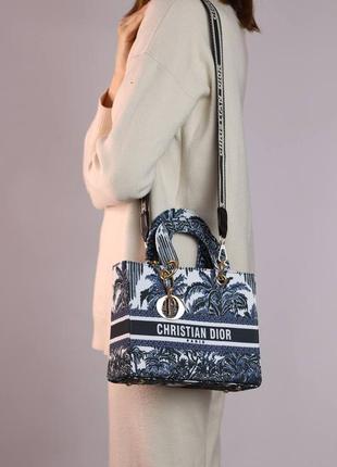 Сумка christian dior medium lady d-lite
blue palms embroidery