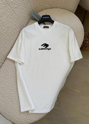 Женская футболка в стиле balenciaga 💓💓💓