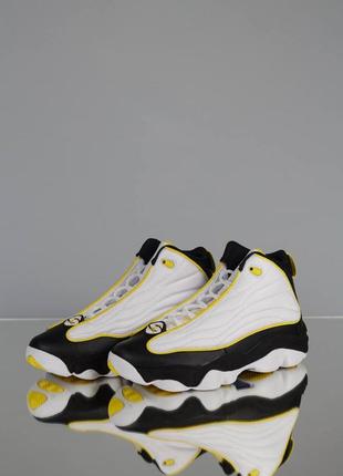 Nike air jordan pro strong tour black &amp; yellow