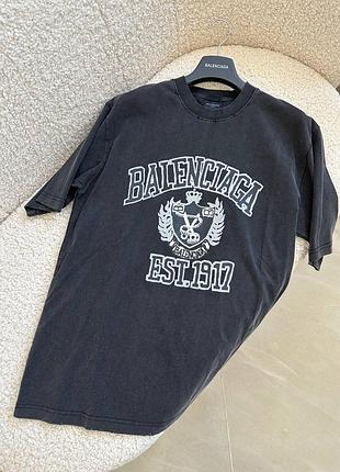 Женская футболка в стиле balenciaga 💓💓💓