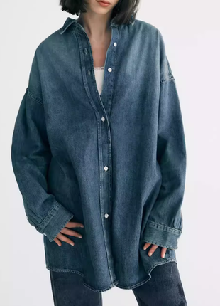Джинсова синя сорочка-куртка  оверсайз від zara**
