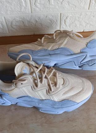 Кроссовки adidas ozweeg 42р модель 2022р оригинал (без коробки )4 фото