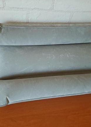 Надувна подушка 
&nbsp;выполнена из качественного, прочного плох материала с флокированным покрытием,