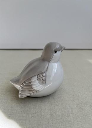 Статуэтка птичка, фарфор, ничевина