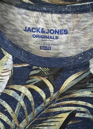 Вязаный овальный ковер