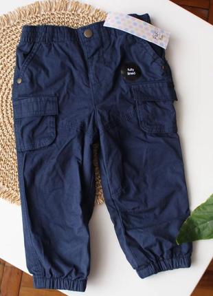 Темно-синие коттоновые брюки джоггеры с котоновой подкладкой f&amp;f на малыша 12-18 мес