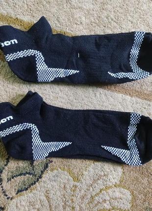 Дві пари коротких шкарпетків wilson.