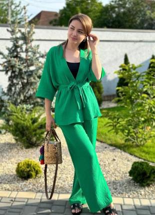 Женский брючный костюм на лето из муслина зеленый (размеры 42-52)