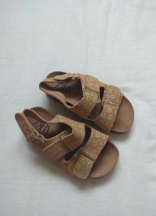 Босоножки сандалии на девочку zara 25 размер
