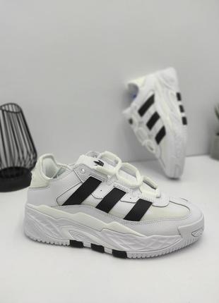 Кроссовки adidas