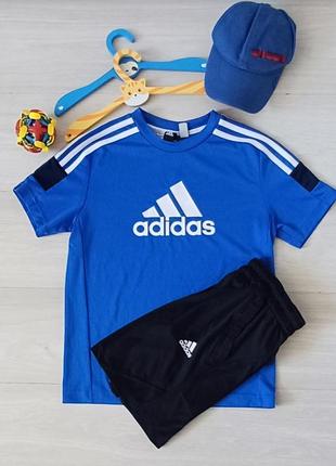 Спортивные шорты и футболка adidas  на мальчика