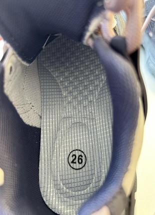 Кросівки для дівчат