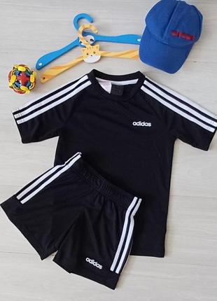 Спортивные шорты и футболка adidas  на мальчика