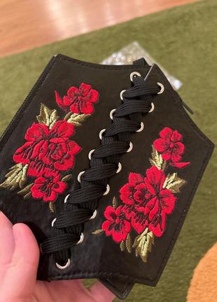 Пояс корсет з вишивкою