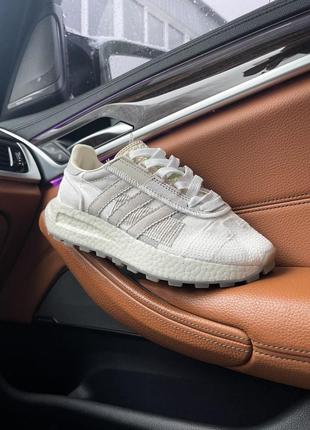 Кроссовки adidas retropy