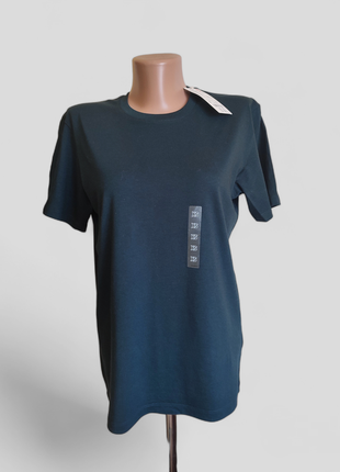 Женская футболка uniqlo размер xs