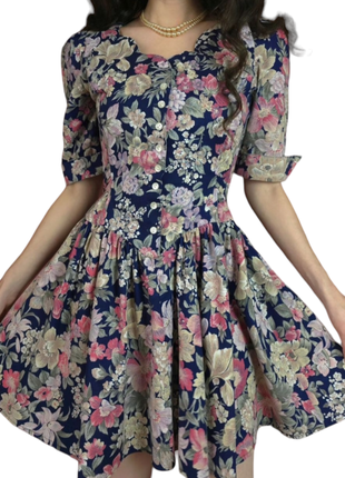 Вінтажне неперевершене коротке плаття в стилі laura ashley